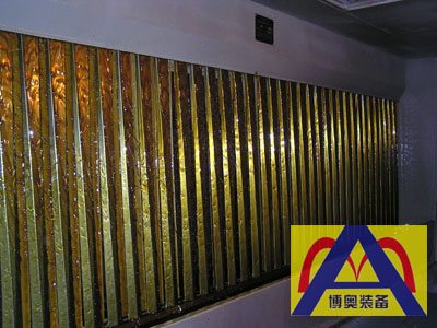 油痳式噴漆(qi)室現(xian)場圖